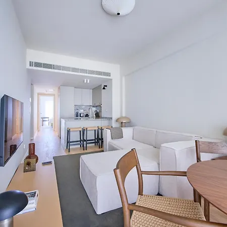 Candido Residences 公寓