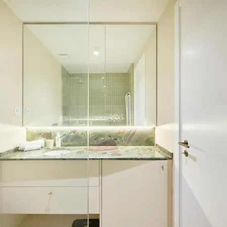 Candido Residences 公寓