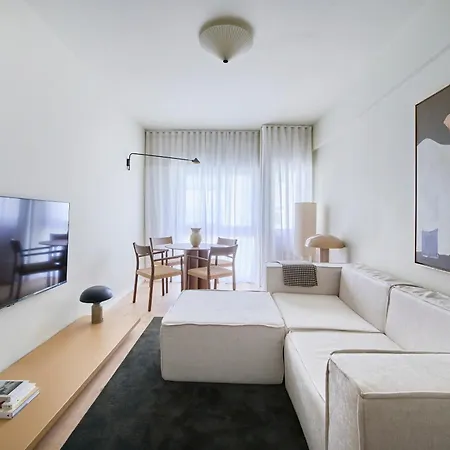 Candido Residences 公寓 *